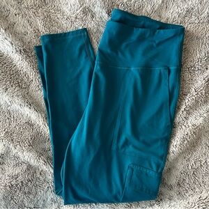 Old Navy Elevate High Waist Cargo Leggings Size XXL